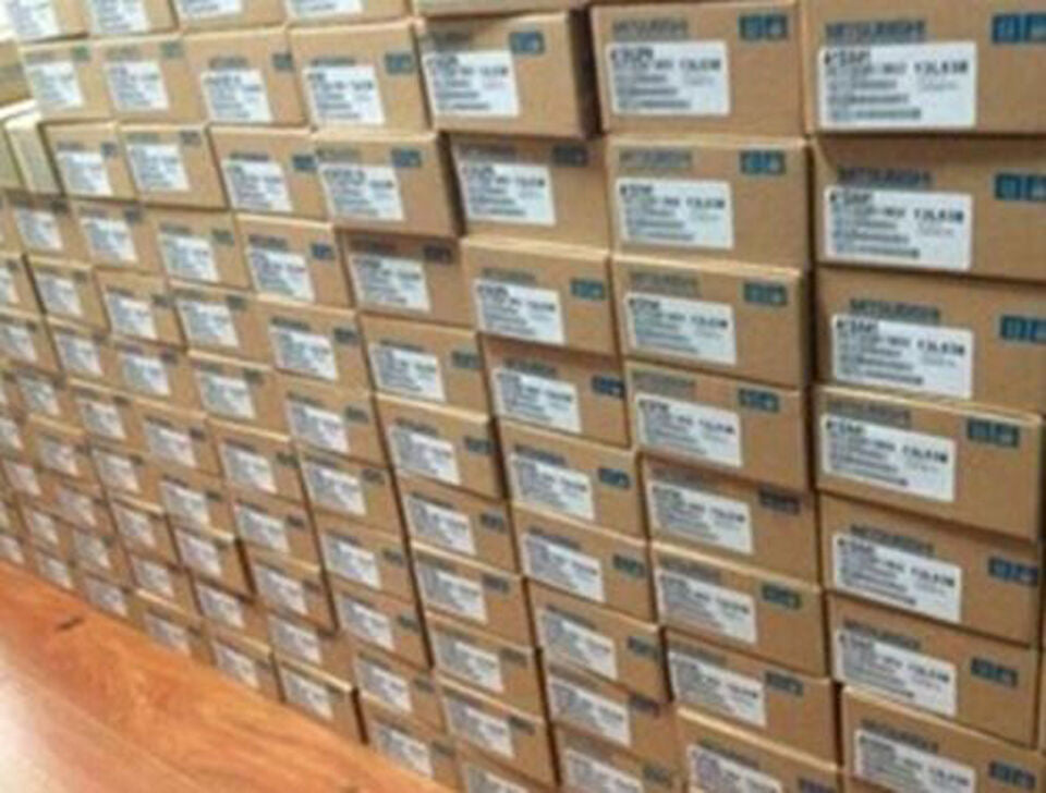new 1PC Mitsubishi Q81BD-J61BT11 PLC Module Q81BDJ61BT11 In Box - MITSUBISHI