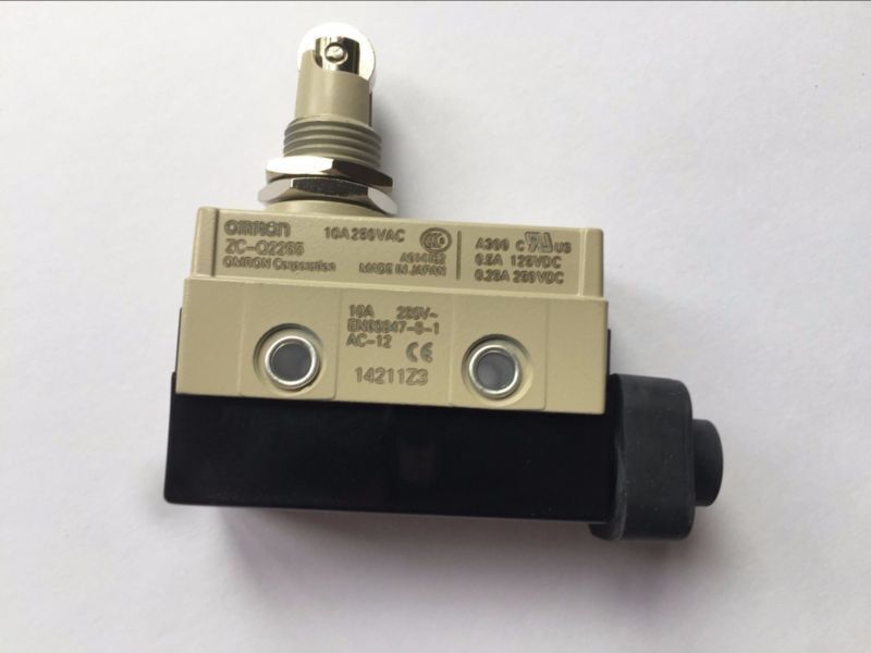new Omron ZC-Q2255 Limit Switch One ZCQ2255 - OMRON