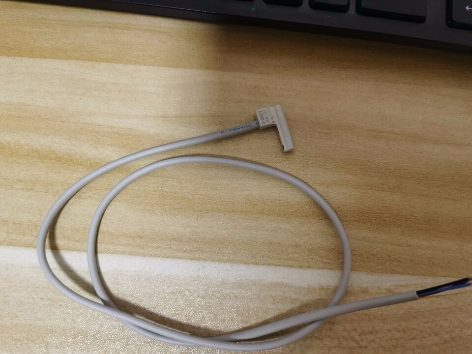 new 1PC SMC D-M9PV Magnetic Switch Sensor DM9PV - SMC