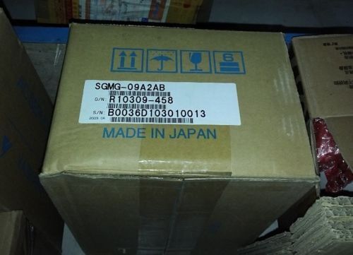 new 1PC YASKAWA SGMG-09A2AB AC Servo Motor SGMG09A2AB In Box - YASKAWA