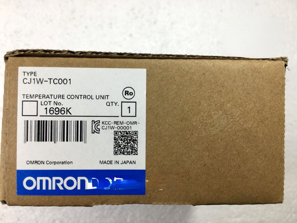 new Omron CJ1W-TC001 Temperature Control Unit One CJ1WTC001 - OMRON