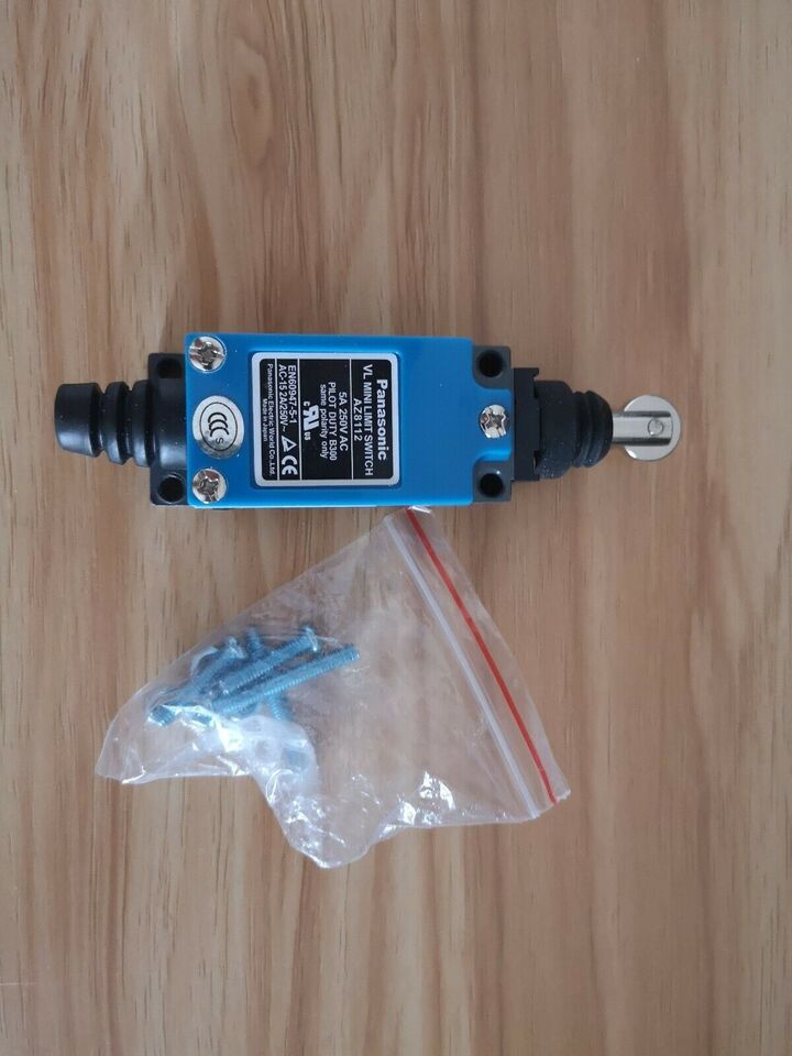 new Panasonic AZ-8112 Limit Switch 1PC AZ8112 - PANASONIC