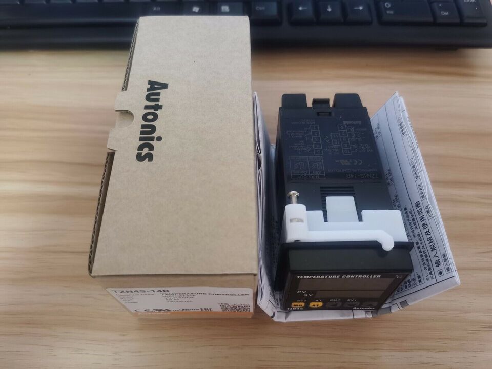 new Autonics TZN4S-14R Temperature Controller One TZN4S14R - AUTONICS
