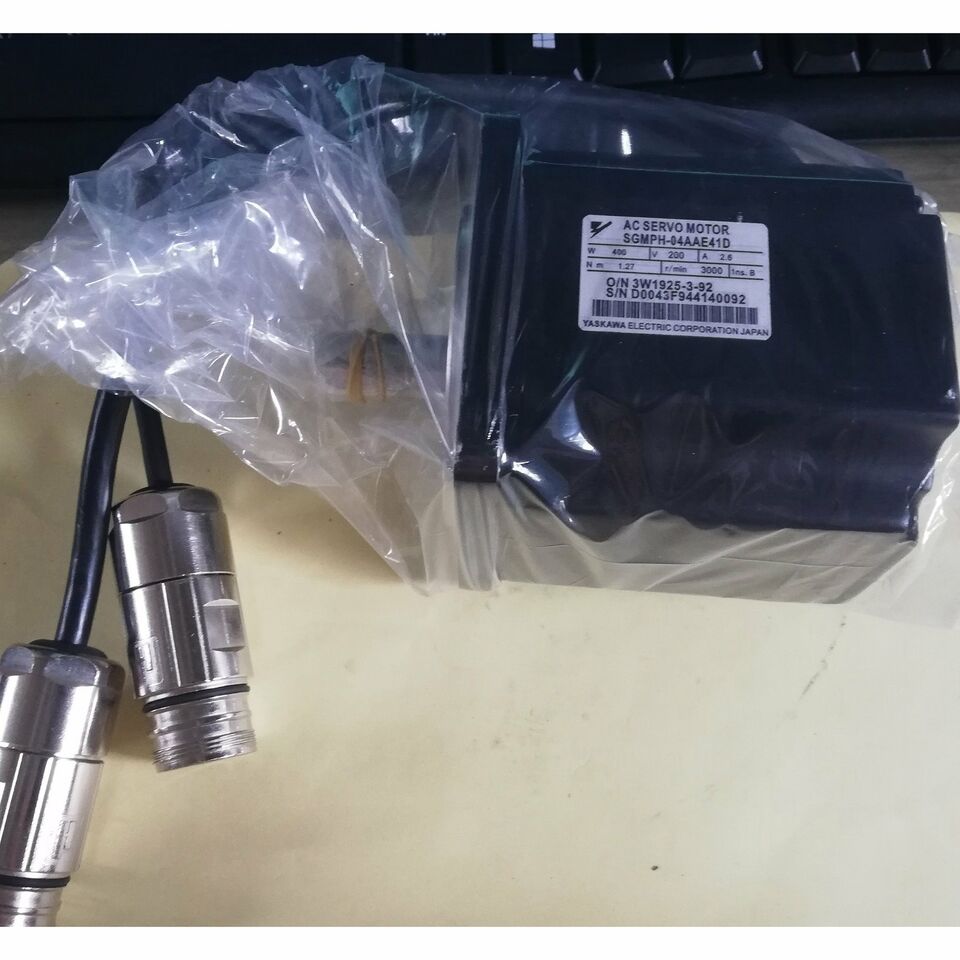 new One Yaskawa SGMPH-04AAE41D Servo Motor Fast SGMPH04AAE41D - YASKAWA