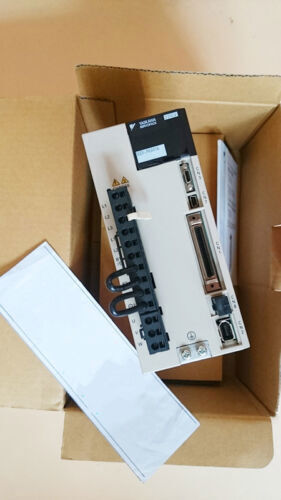 new 1PC YASKAWA SGDV-3R8A01A AC Servo Motor 3R8A0 In Box ping - YASKAWA