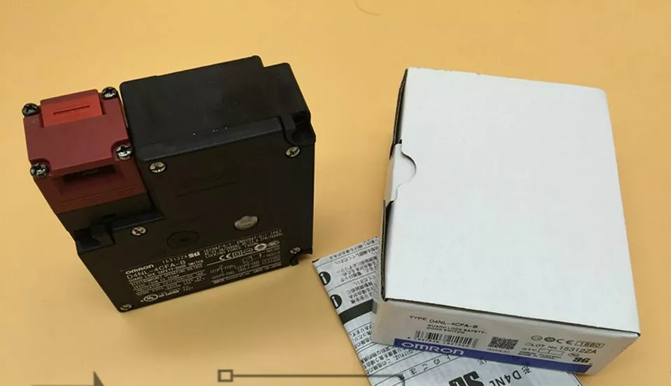 OMRON D4NL-4CFA-B Safety Door Switch - OMRON