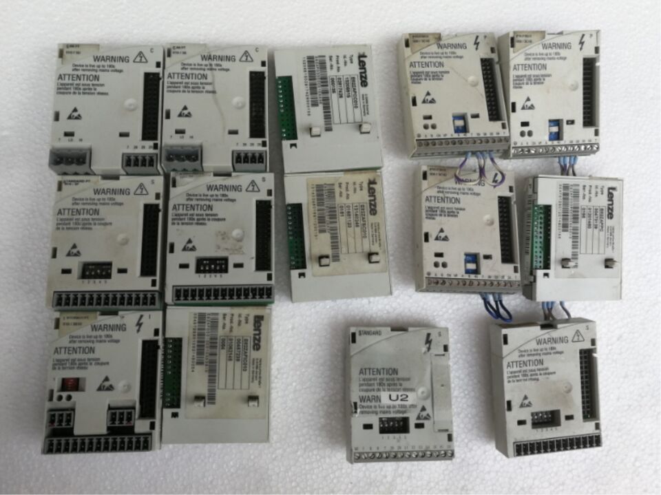LENZE E82ZAFSC010 - LENZE