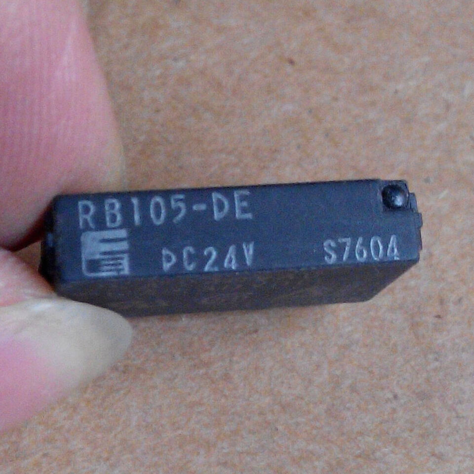 10-Piece Relay Module 24V 5A, 4-PIN RB105-DE DC24V - KOEED