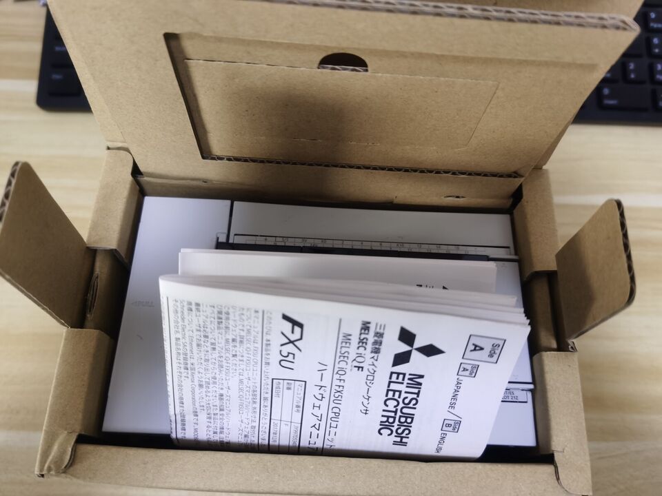 Mitsubishi FX5U32MTES PLC Module In Box Ping 1PC - MITSUBISHI