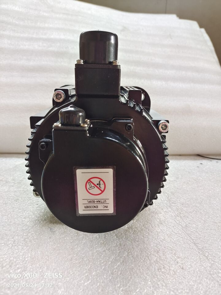 new 1PC YASKAWA SGMGV-20A3E6S Servo Motor In Box ping - YASKAWA