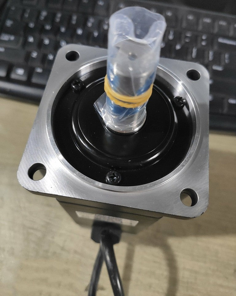 new 1PC Omron R7M-A75030-S1-D AC Servo Motor R7MA75030S1D ping