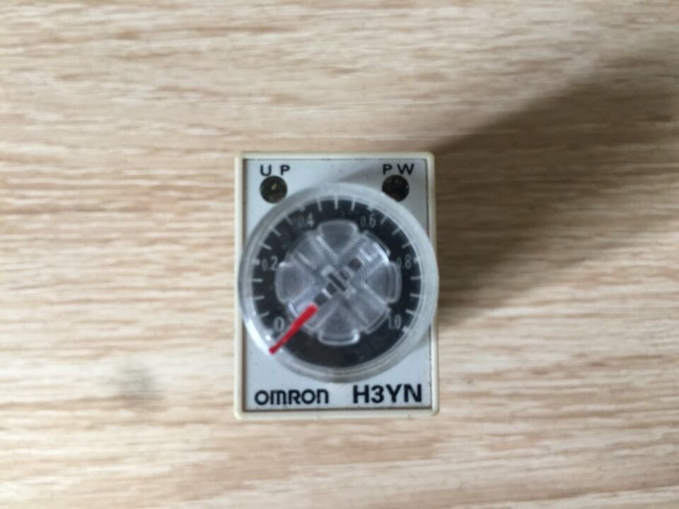 new Omron H3YN-4 100-120VAC Relay One H3YN4 - OMRON