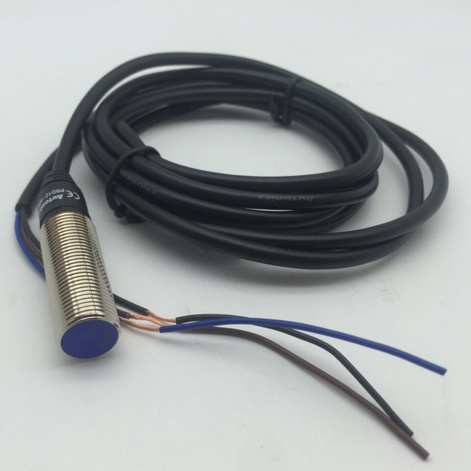 new Autonics PRD12-4DN2 Proximity Sensor One PRD124DN2 - AUTONICS