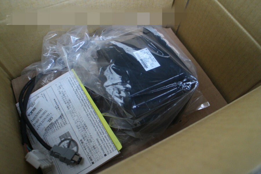 new 1PC Yaskawa SGMPS-08ACA41 Servo Motor In Box ping