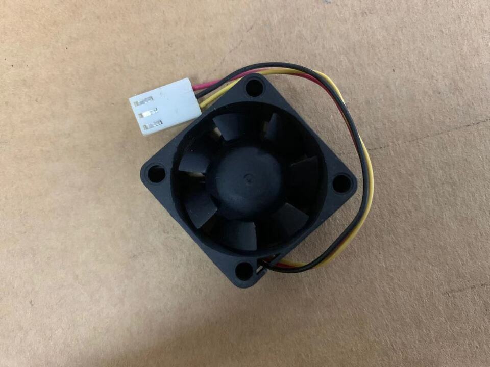 new 1PC 0.14A 3CM cooling fan 30*30*15mm 3015 FD0530-A2051C DC5V - THERMALTAKE