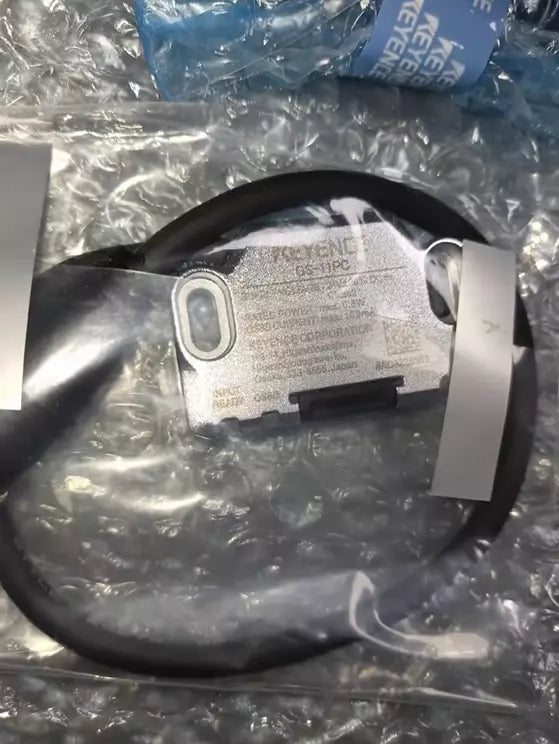 new 1PC Keyence GS-11PC Safety Door Sensor GS11PC - KEYENCE
