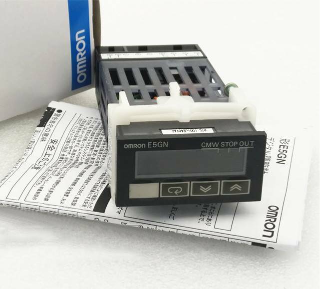 new Omron E5GN-R1TC Digital Temperature Controller One E5GNR1TC - OMRON
