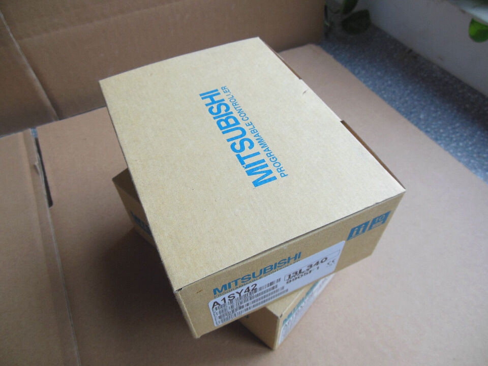new Mitsubishi A1SY42 Input Output Module In Box 1PC - MITSUBISHI