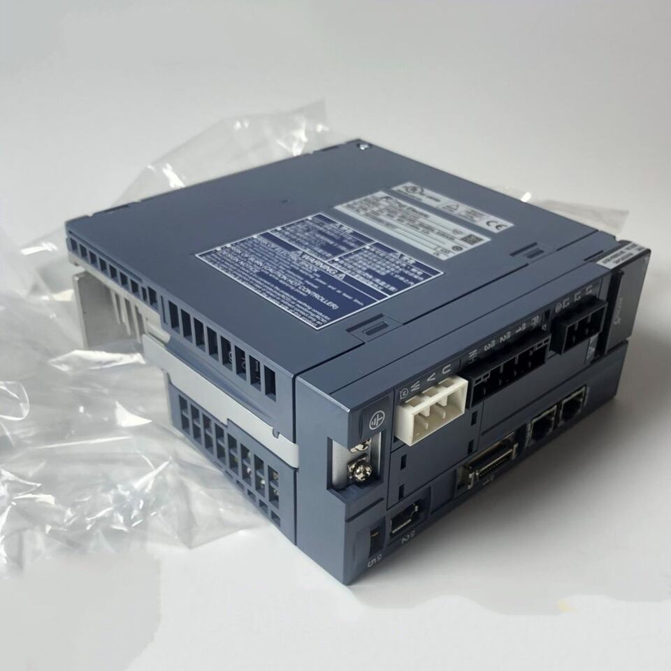 new One Fuji RYH751F5-VV2 RYH751F5VV2 Servo Drive In Box Fast - FUJI
