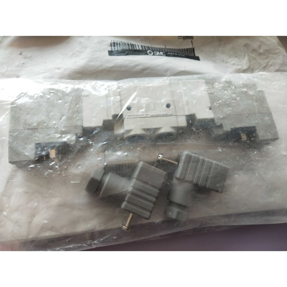 1PC SMC SY5220-5DD-01 Solenoid Valve - SMC