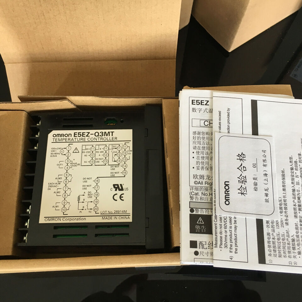 Omron E5EZ-Q3MT Temperature Controller E5EZQ3MT - OMRON