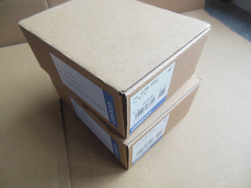 new 1PC OMRON PLC CJ1W-ID262 CJ1WID262 In Box - OMRON