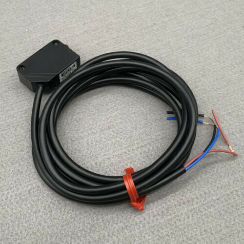 Keyence PZ242P Photoelectric Sensor - KEYENCE