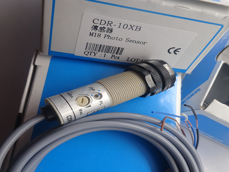 new 1PC FOTEK CDR-10XB Photoelectric Switch CAR10XB - FOTEK