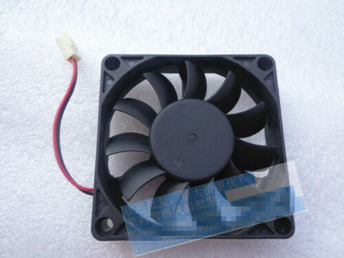 new 1PC EVERCOOL EC7015XL05E 5V 0.12A 7015 7CM chassis cooling fan