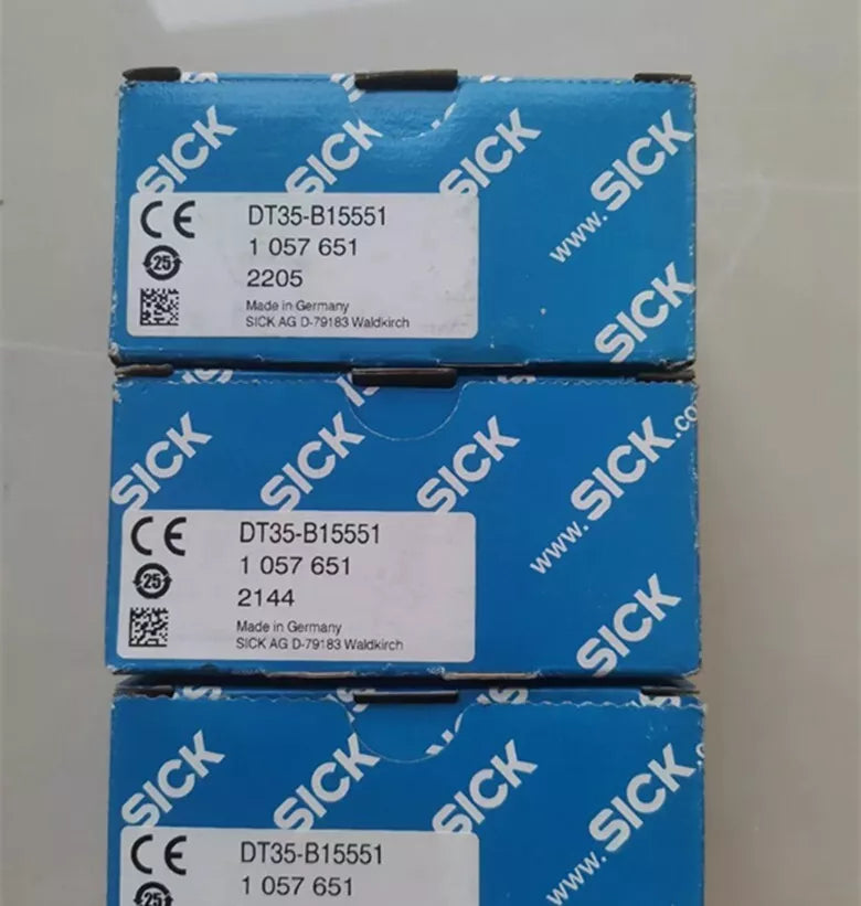 new 1PC Sick DT35-B15551 Laser Range Sensor DT35B15551 ping - SICK
