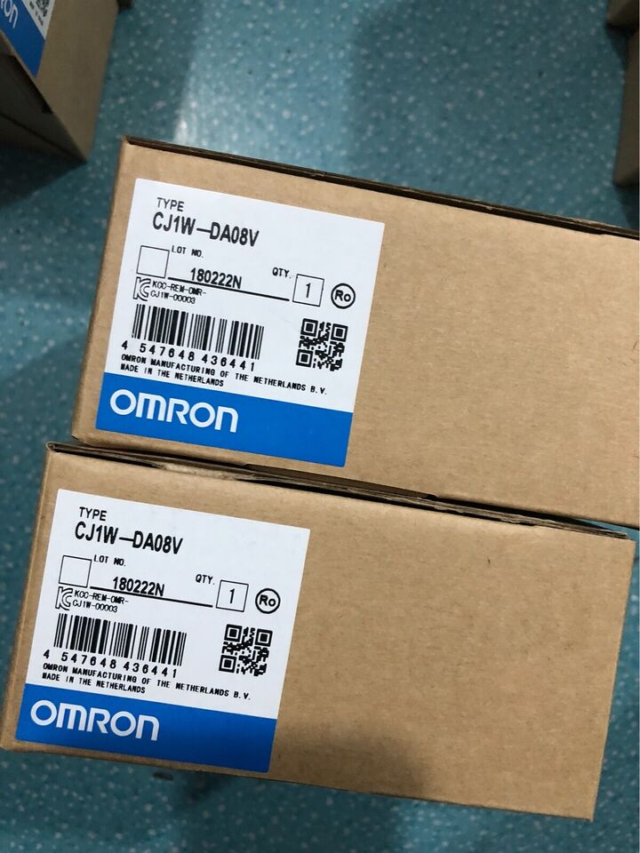 new 1PC OMRON CJ1W-DA08V PLC Module CJ1WDA08V In Box ping