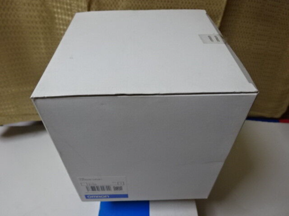 new One Omron C200HS-CPU21-EC PLC Module In Box ping C200HSCPU21EC - OMRON