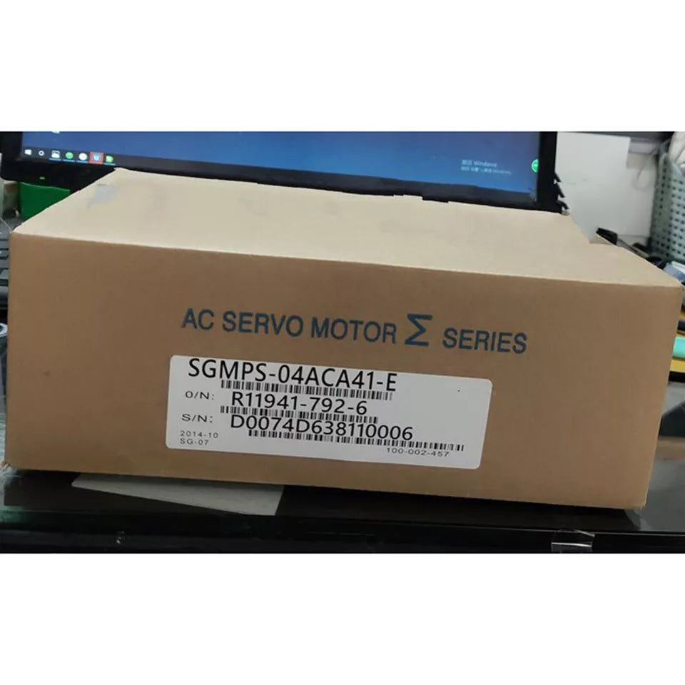 Yaskawa SGMPS-04ACA41-E Servo Motor 1PC - YASKAWA