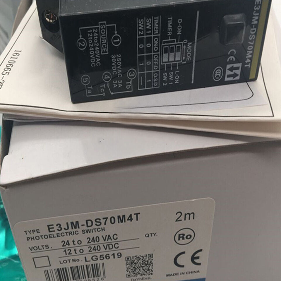 new Omron E3JM-DS70M4T Photoelectric Switch One E3JMDS70M4T - OMRON
