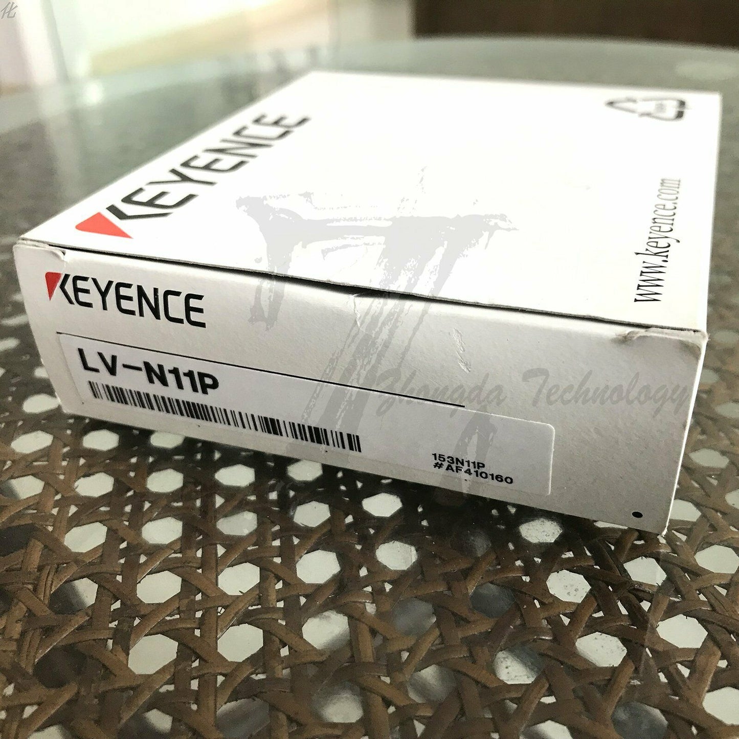 NEW KEYENCE LV-N11P laser sensor - KEYENCE