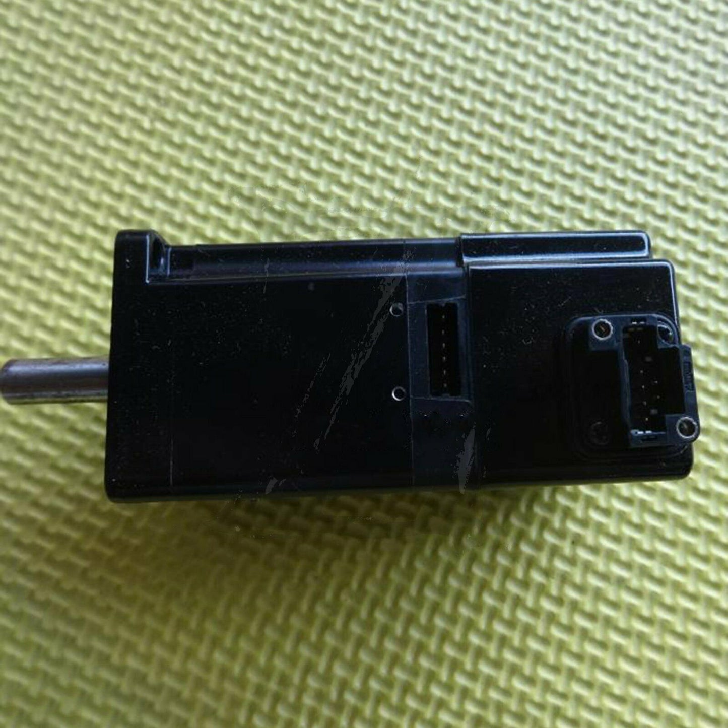 Used Yaskawa servo motor SGMAS-01ACA41 SGMAS01ACA41 Tested Good - YASKAWA