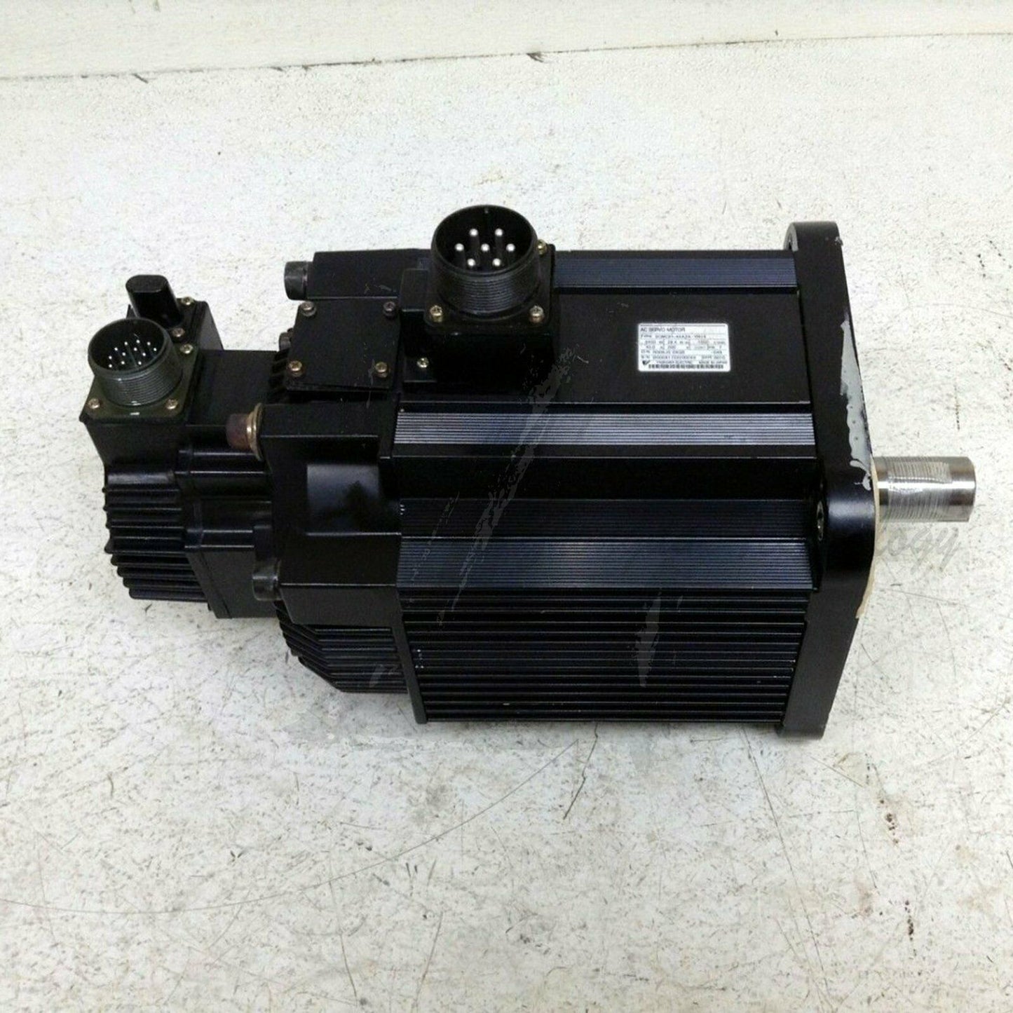 Used Yaskawa servo motor SGMGH-44A2A-YR14 SGMGH44A2AYR14 Tested Good - YASKAWA
