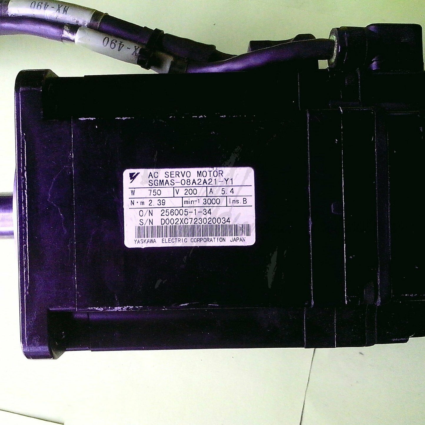 Used Yaskawa Servo Motor SGMAS-08A2A21-Y1good - YASKAWA