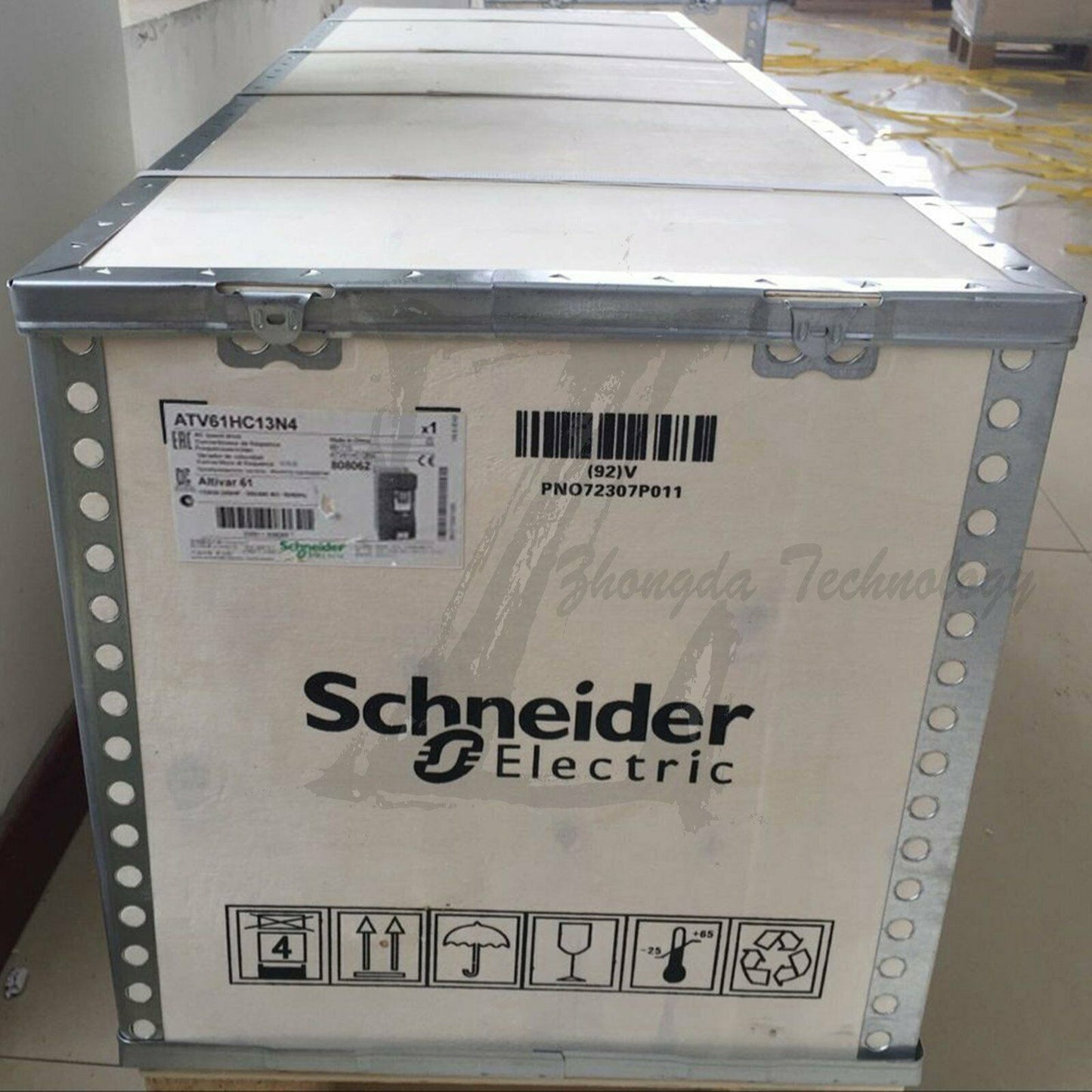 Schneider inverter ATV61HC13N4 : ATV61 132kW 3P 380VAC - SCHNEIDER