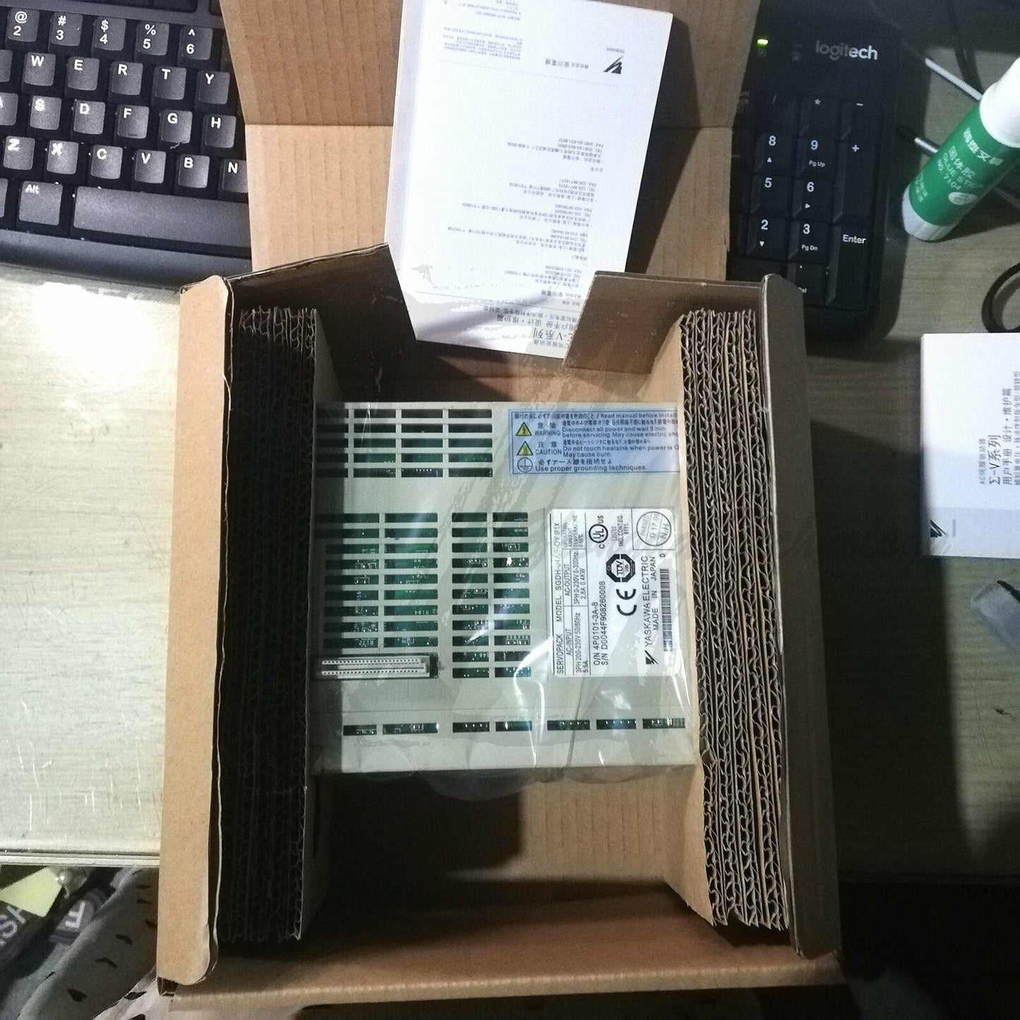 New In Box Yaskawa SGDH-04AE-OY AC servo drive - YASKAWA