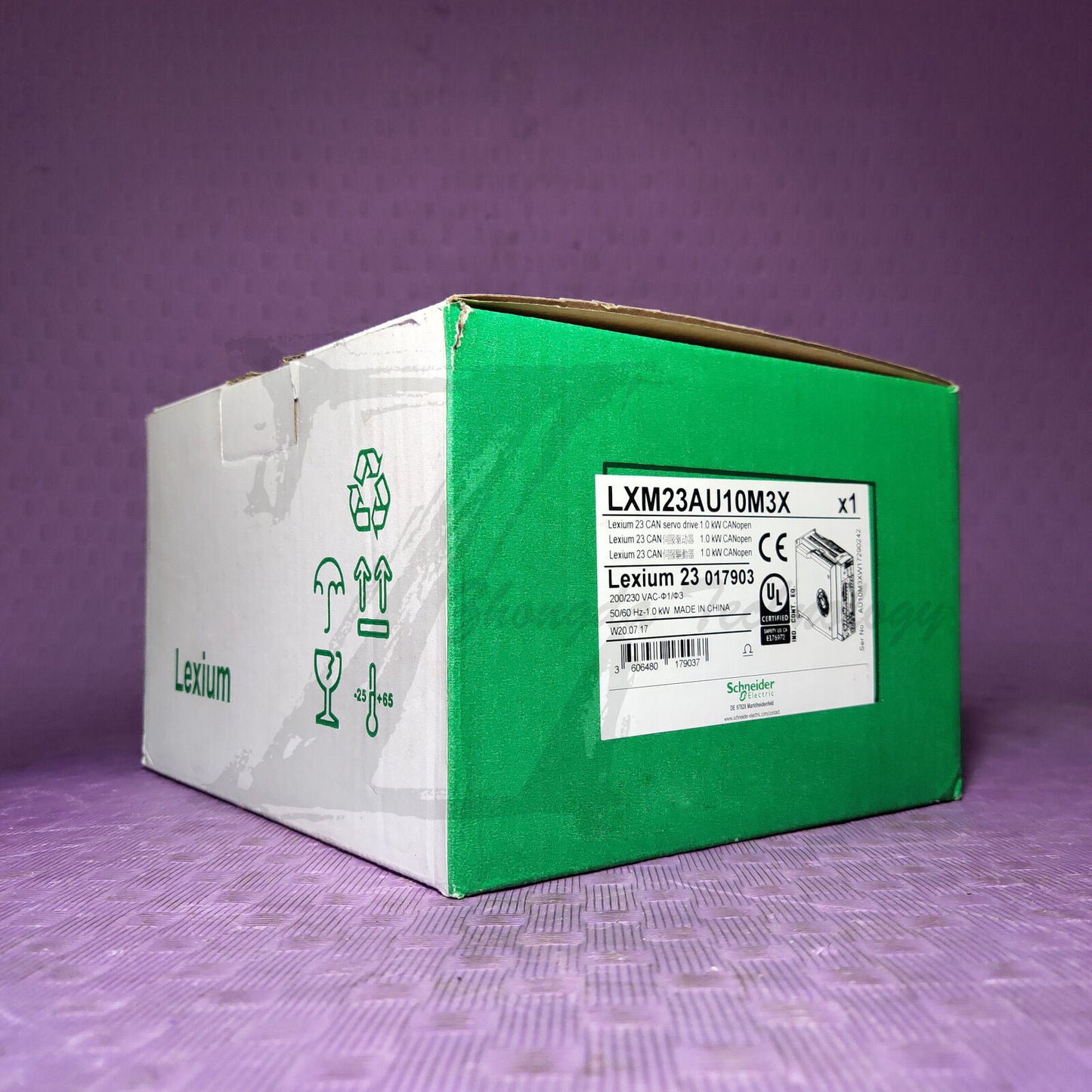New Schneider LXM23AU10M3X : LXM23 servo drive - single phase 200...255 V - 1 kW - SCHNEIDER