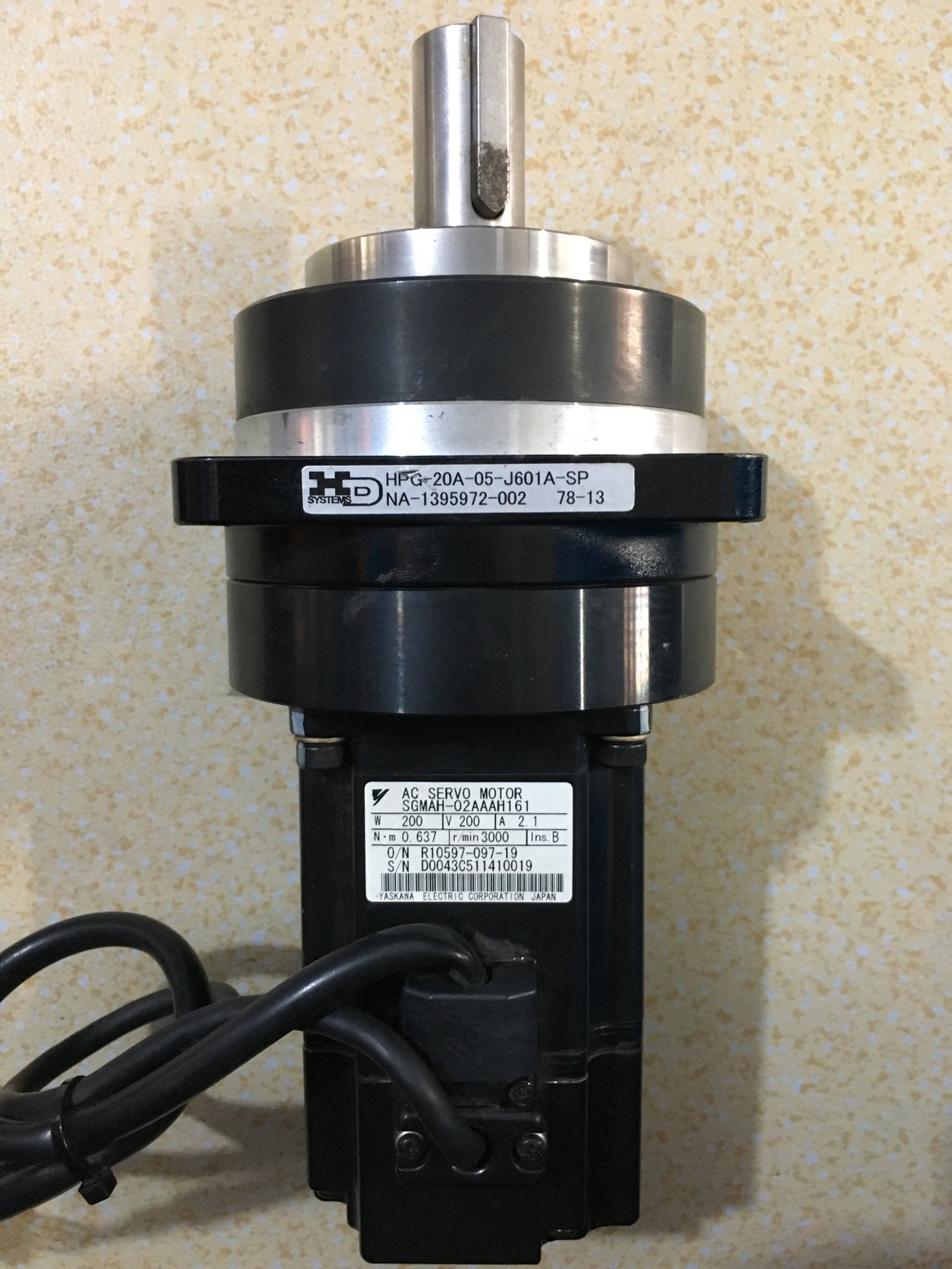 SGMAH-04AAAH761 - YASKAWA