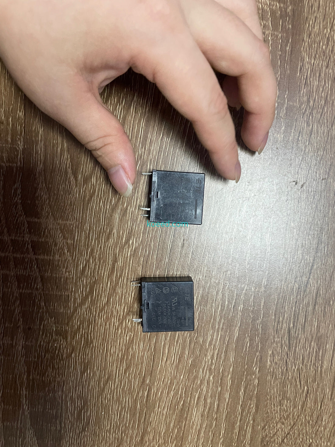 SDT-S-112LMR — source photograph