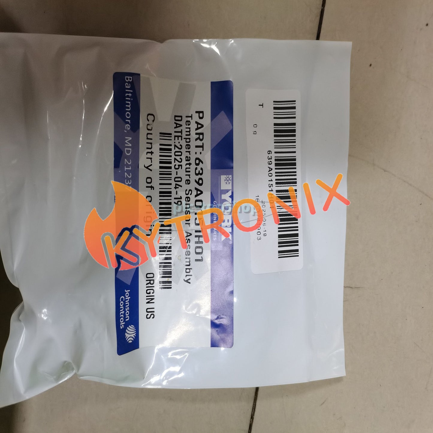 1pc YORK Central air conditioning temperature sensor 639A0151H01 PLC