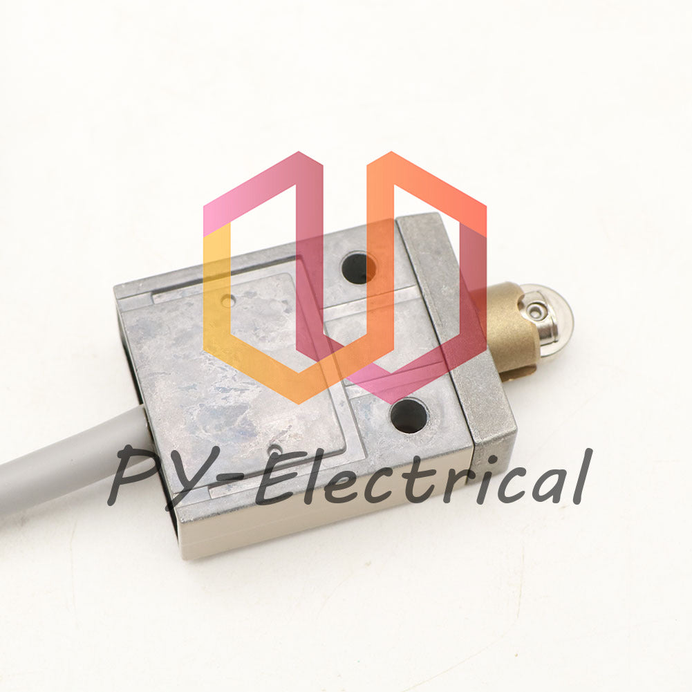 1PCS azbil 914CE2-3 travel switch
