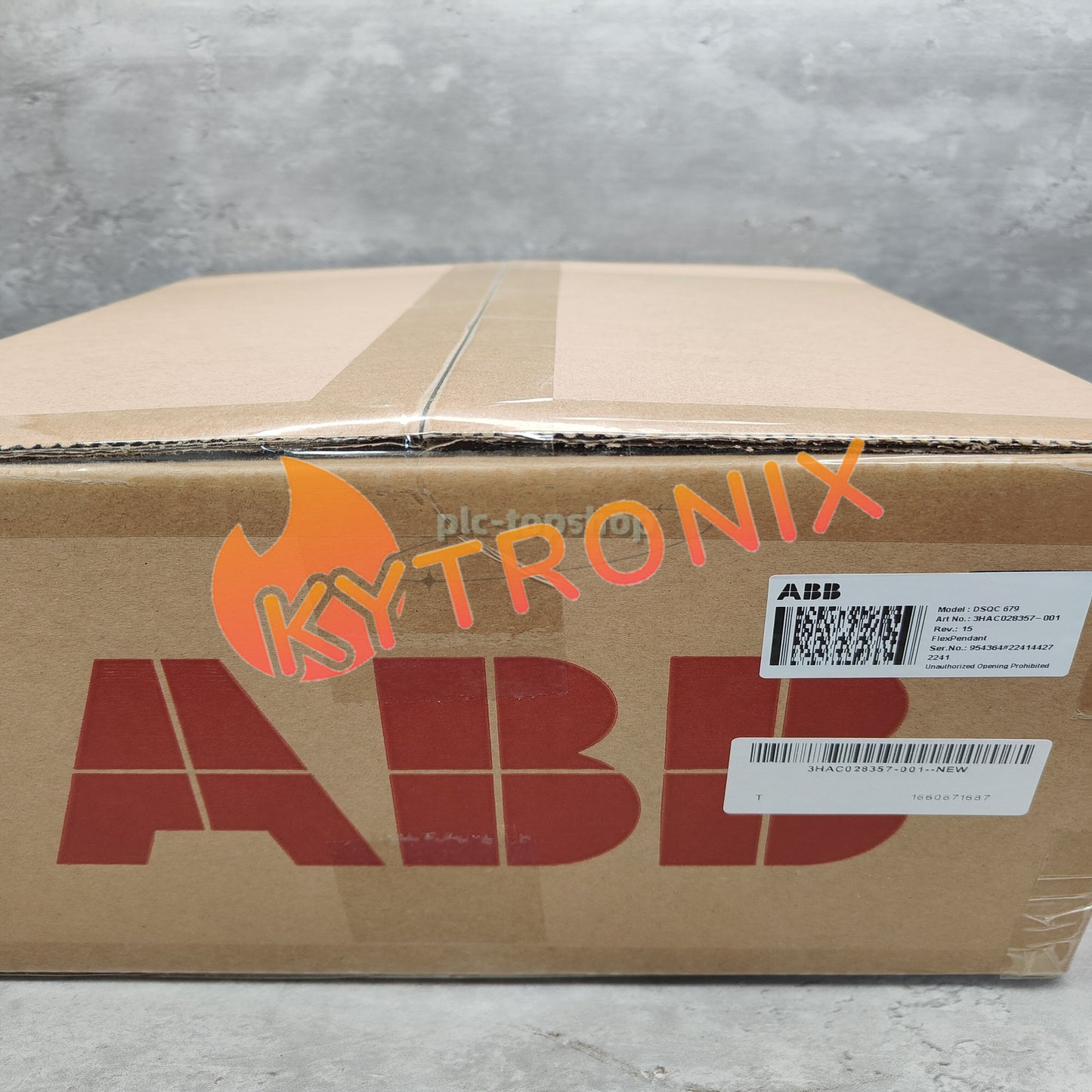 1PCS SXTPU3-DSQC679 3HAC028357-001 PLC