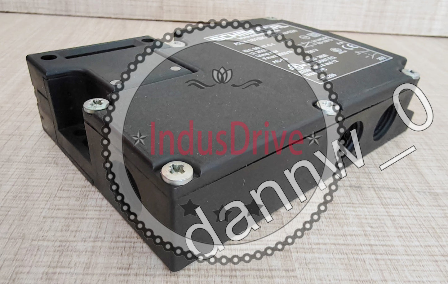 1PC Schmersal AZM 161SK-12/12RKA-024 Safety Interlock Switch