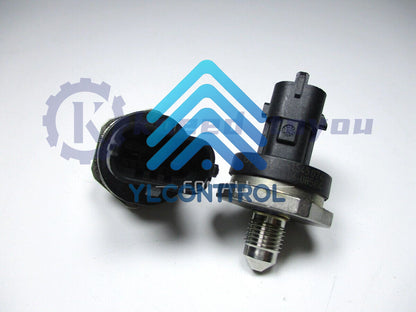 1Pcs 0261545074 Fuel Rail Pressure Sensor For Mazda