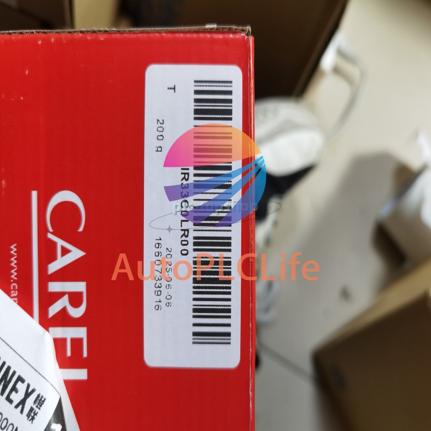 1PCS CAREL Temperature Controller IR33C0LR00