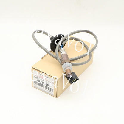 1PCS FOR MD320350 Mitsubishi Van four-wheel drive PD6W front oxygen sensor